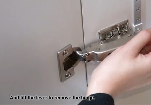 You can uninstall a J95 Series hinge by pulling it out, just as you had pushed it in to install it.